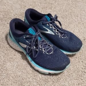 Brooks Ghost 11 Women's Size 9